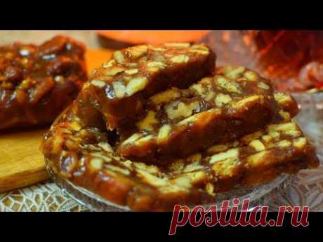 Чайная/Шоколадная Колбаска (Очень вкусный десерт за 10 минут) в НОВОМУ ГОДУ!  Мамины рецепты - YouTube Просматривайте этот и другие пины на доске Надо попробовать пользователя Olga Stapun.
Теги
Рецепты
Что говорят другие
Чайная/Шоколадная колбаса (Очень вкусный десерт за 15 минут) Ингредиенты: -Творог 500 гр -Сгущённое молоко 1 банка Приготовление: 1. Творог смешать со сгущёнкой (можно миксером, я вручную).
2. Добавить какао, перемешать.
3. В форму выложить белые шарики, тёмные, чередовать.
