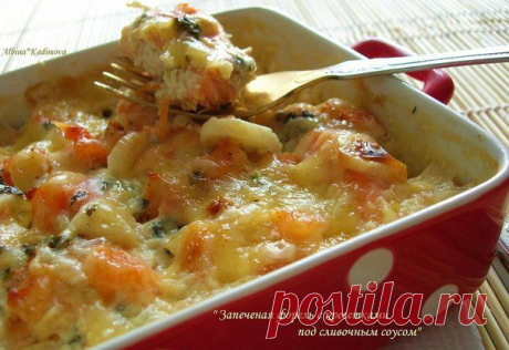 Новости
Запеченная форель с креветками под сливочным соусом

Необходимо:
* Форель свежемороженая 1 средняя рыба
* Креветки 500 гр
* Лук репчатый
* Морковь
* Чеснок
* Сливки 23% - 1 литр
* Масло сливочное - 2 ст.л.
* Мука 2 с.л. с горкой
* Перец болгарский
* Соль
* Перец
* Приправа - прованские травы