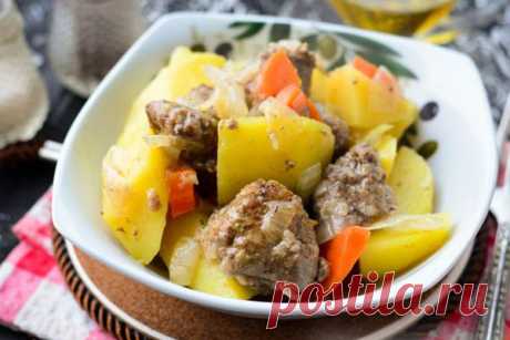 Жаркое из куриной печени
Жаркое из куриной печени с овощами — это полноценный обед для вашей семьи. Для рецепта используется куриная печень, картофель, лук и морковка. Сытное и вкусное жаркое каждому понравится.