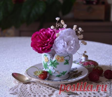 Нежные пионы из ленты