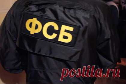 ФСБ выявила взятку в 18 миллионов рублей в компании-разработчике спутников. Сотрудник «Информационные спутниковые системы (ИСС) имени Решетнева» получил взятку в размере 18 миллионов рублей в качестве «отката» за заключение контрактов. ИСС — ведущее предприятие по созданию спутников в связи и навигации, больше половины запущенных на орбиту российских аппаратов сделаны этой компанией.