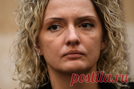 Вице-чемпионка мира по прыжкам в высоту призвала прекратить травлю Исинбаевой. Вице-чемпионка мира по прыжкам в высоту Марина Купцова выступила в поддержку двукратной олимпийской чемпионки по прыжкам с шестом Елены Исинбаевой. Она призвала прекратить травлю спортсменки. «Может, злость, зависть у людей. Но нельзя зачеркивать карьеру человека», — заявила Купцова.
