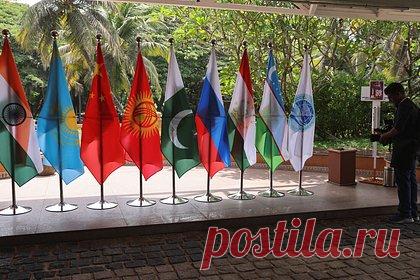 Белоруссия ратифицировала меморандум о вступлении в ШОС. Закон Белоруссии о ратификации меморандума об обязательствах республики для получения статуса государства-члена Шанхайской организации сотрудничества опубликован на Национальном правовом интернет-портале. Совету министров республики предписано принять меры, необходимые для оформления участия страны в организации.