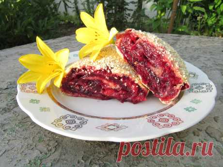 Вкусная выпечка -- вишневый штрудель!!!!
Cherry strudel - easy and very tasty !!