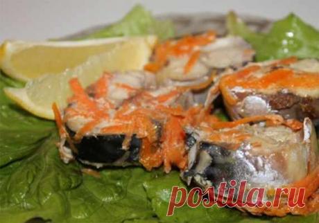 Рыба — песня! Старый и надежный способ приготовления скумбрии в банке в собственном соку. Хороша как в горячем виде, так и в холодном. — Домашняя кулинария