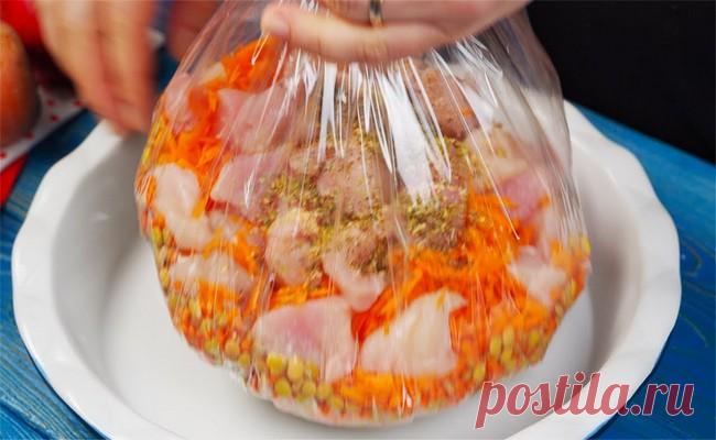 Для тех, кто на самоизоляции - 5 рецептов из самых простых продуктов. Даже остыть не успеет! Сегодня готовлю простые блюда для всей семьи. Использую минимальное количество простых продуктов, которые обычно есть в каждом доме! Куриные голени с капустой в рукаве для запекания Ингредиенты: