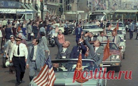 Советские космонавты в США, 1975 год. / Историческая справка