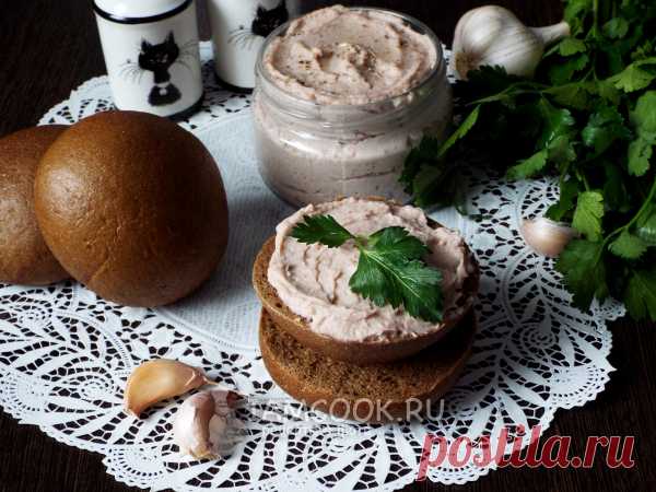 Паштет из консервированной фасоли и плавленого сыра — рецепт с фото Долго меня сманивал этот рецепт, столько хвалебных отзывов было о нём. К тому же раньше я готовила только печеночный паштет, любопытно было попробовать что-то иное.

Процесс приготовления очень даже заманчивый, загрузить всё в блендер и измельчить.

Вкус потрясающий, даже и не догадаешься, что входит в состав.

Отличная намазка на хлебцы, тосты или черный хлеб! Можно поиграть со специями, я бы добавила красного перца.