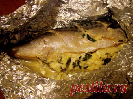 Вкусно приготовленная скумбрия, запеченная в фольге | Четыре вкуса