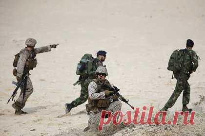 В США предрекли интервенцию НАТО на Западную Украину. НАТО может готовить интервенцию на Западную Украину, как это США сделали в Сирии. Об этом заявил бывший морской пехотинец Вооруженных сил США Брайан Берлетик. Кроме того, он предположил, что Россия может ожидать наступательных действий альянса и занимается «накоплением ракет» для сдерживания угрозы.