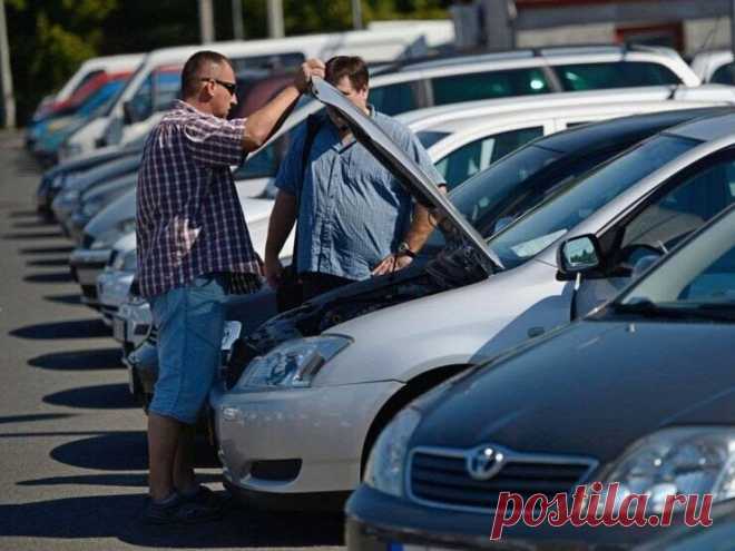 Секреты перекупа при реализации авто. Не дай себя обмануть при приобретении б/у Главным образом, когда вы рассматриваете машину, посмотрите на то, как накачали шины. И если покрышки слабо накачали, то это перекуп, вероятнее всего, сдул их для получения на машину максимальной…