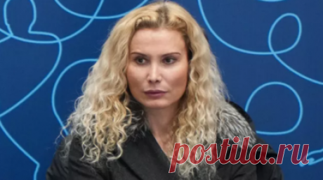 Тутберидзе заявила, что Тарасова вмешалась в подготовку Медведевой к ОИ 2018 года. Заслуженный тренер России по фигурному катанию Этери Тутберидзе рассказала, что тренер Татьяна Тарасова вмешалась в подготовку фигуристки Евгении Медведевой к Олимпиаде 2018 года. Читать далее