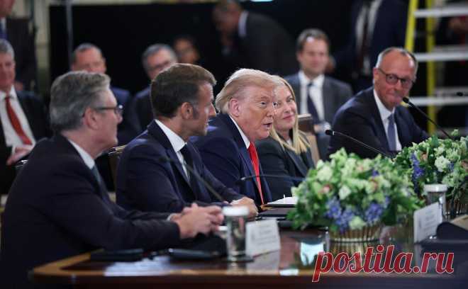 Трамп заявил, что вероятность агрессии против Украины преувеличена. Президент США Дональд Трамп на встрече с европейскими лидерами заявил, что не верит в угрозу «дальнейшей агрессии» против Украины со стороны России.