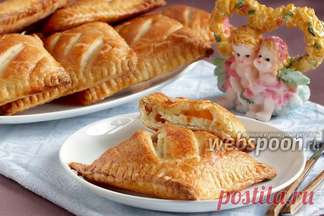 Мягкие слойки с творогом