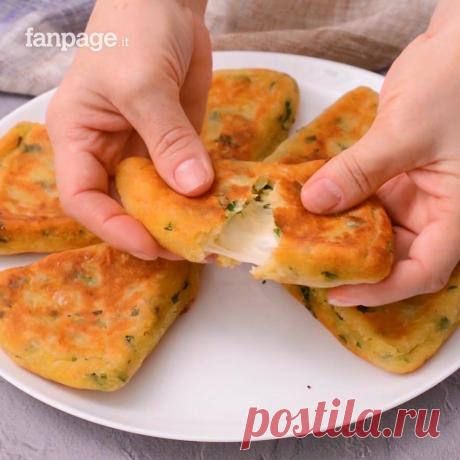 Pane alle patate ripieno di formaggio: si cuoce in padella ed è una vera delizia!