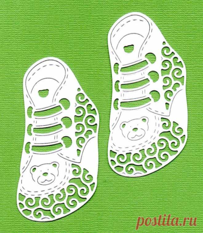 8 Beautiful Tattered Lace Die Cuts - Detailed & Delicate Baby Boy Booties