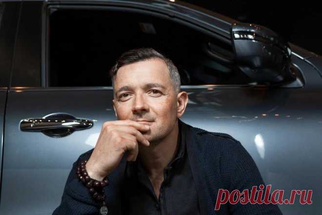 7 признаков умного мужчины, за которого не страшно выйти замуж
Хотела написать про 3 главных признака умного мужчины, потом поняла, что можно расширить этот список до 5 пунктов, потом вспомнила, что еще без двух не обойтись. В общем, если не витать головой в облаках, а положиться на здравый смысл и собственный мозг, то легко можно отличить достойного мужчину в толпе неблагонадежных. Как говорится, было бы […]
Читай пост далее на сайте. Жми ⏫ссылку выше
