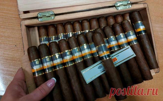 В багаже у кубинки таможенники нашли сигары на ₽820 тыс.. Таможенники в Шереметьево обнаружили в багаже пассажирки с Кубы 150 сигар и 800 сигарет на общую сумму 820 тыс.