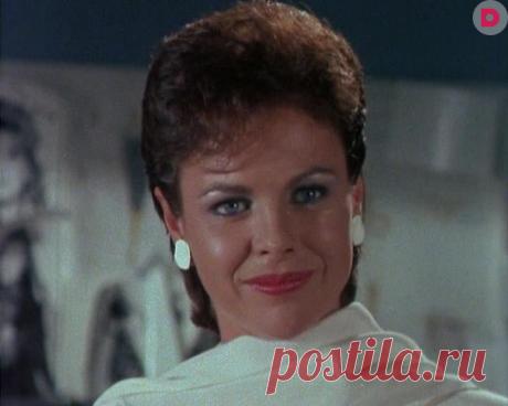 Ребекка Гиллинг (Rebecca Gilling)
- 3 ноября, 1953
