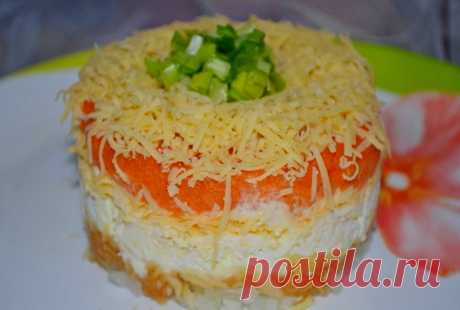Легкий салат с яблоками и морковью