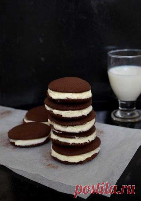 Шоколадные Whoopie со сливками
