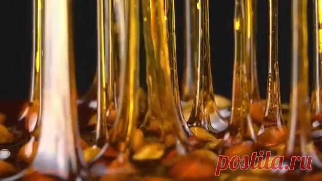 С этой карамелью кондитер сотворил настоящее чудо. | OK.RU