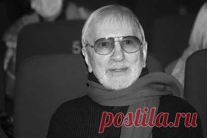Раскрыты данные о недвижимости Виктора Мережко. Скончавшийся на 85 году жизни режиссер и сценарист Виктор Мережко оставил наследникам недвижимость в Москве, Санкт-Петербурге и Подмосковье. Все имущество будет в равных долях поделено между детьми знаменитости — Иваном и Марией. Только в Москве режиссеру принадлежало две квартиры.
