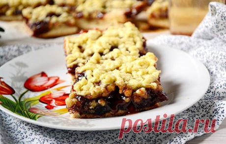 Тертый пирог с вареньем - утренний сюрприз на скорую руку Вт, 04 сен 2018 Автор: Мари Сокол
Проснувшись утром, решила испечь самый быстрый на мой взгляд пирог – тертый с вареньем. Решено, сделано. А в обед, когда поняла, что нужно остановится и попить чая с…