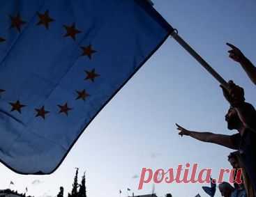 СМИ: Настанет день, когда европейцы побегут искать спасения в России