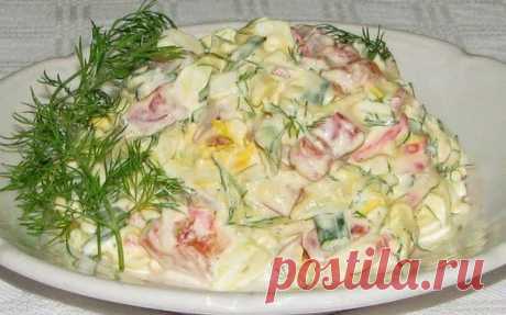 Лучшие кулинарные рецепты: Салат с крабовым мясом и помидорами