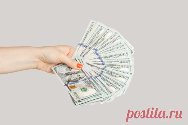 Курс на праздник. Эксперты назвали, сколько будет стоить доллар на майские. А также дали прогноз на курс евро и юаня.