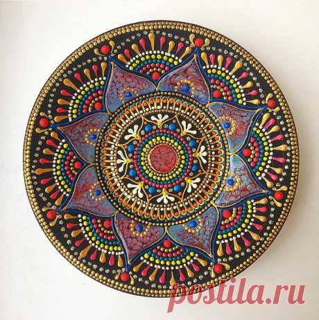 Artist Creates Ceramic Plates, Hand-painted with Mesmerizing Mandala Art