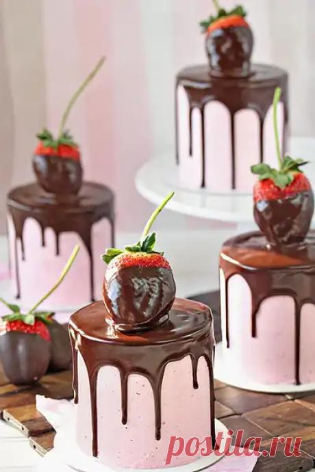 Рецепт пирожных с клубникой в шоколаде