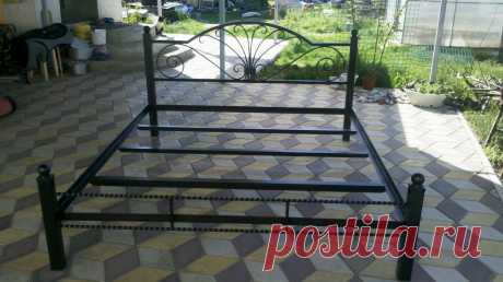 Кованая кровать