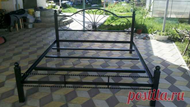 Кованая кровать