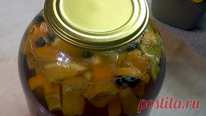 Компот из черной смородины с апельсином