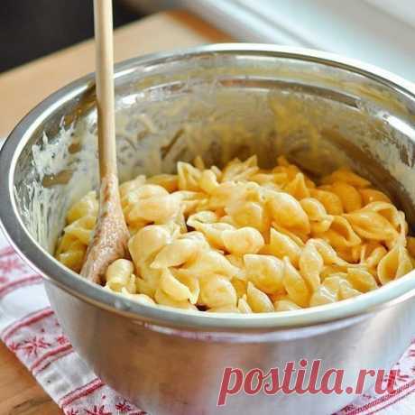 Паста с сырным соусом.