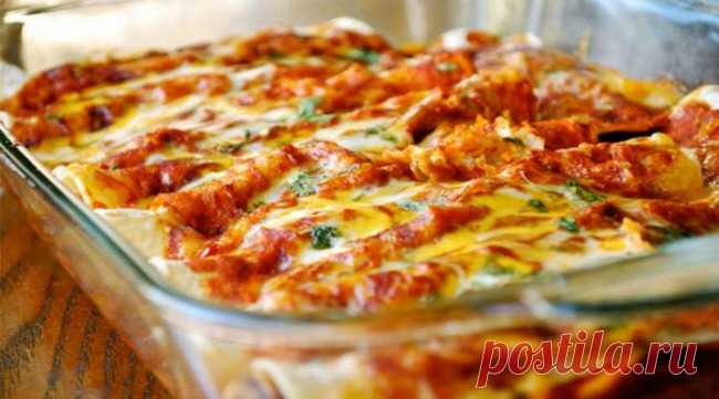 Лінива лазанья: смачна страва нашвидкуруч Замість пластин для лазаньї використовується тонкий лаваш. Лазанья виходить дуже смачною. Збережи рецепт! Складові фарш — 500 гр. 2 цибулини 500 гр. грибів лаваш (тонкий) молоко — 1 ст. 1 ст.л. борошна...