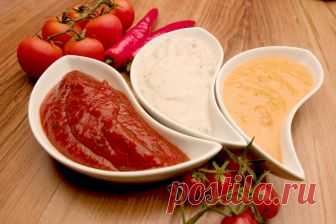 Вкусные домашние соусы: к пельменям, мясу, оладьям 

Соус — само по себе слово многообещающее. Для меня оно означает, что блюдо точно не будет сухим и скучным. Хороший соус способен стать едва ли не главным ингредиентом. Есть рецепты, которые требуют …