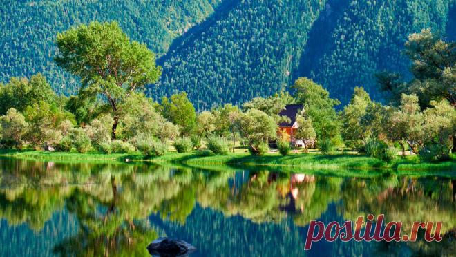 Российский туристический рынок переживает бум лакшери-патриотизма. Рынок премиального туризма внутри России переживает самый мощный рост за последние годы. По данным участников отрасли, спрос на дорогие авторские и экспедиционные туры после 2022 года увеличился вдвое, а по некоторым уникальным ...