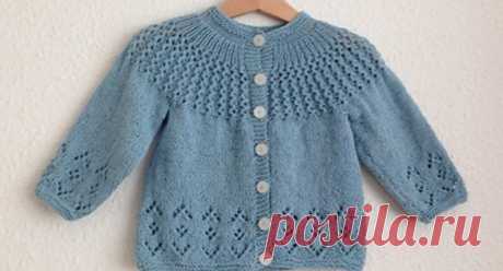 Rosabel Knitted Baby Cardigan [FREE Knitting Pattern]