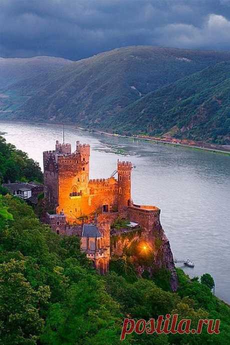 (1) Sunset in Rheinstein Castle, Germany | Castles Around The World | Pin…