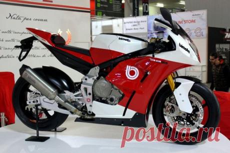 Bimota BB3 - amposter.com