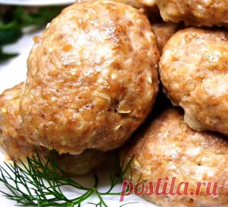 Мясные котлеты с творогом в приятном сметанном соусе | Кулинарушка - Вкусные Рецепты