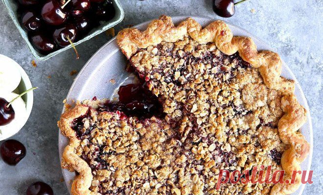 Вкусные пироги с вишней – 7 рецептов, от которых вы будете в восторге!  


Лучший десерт, который можно приготовить из ягод вишни – это пирог. А пироги бывают разные, из различного вида теста и с различными добавками. Попробуйте приготовить их все и найдите свой любимый …