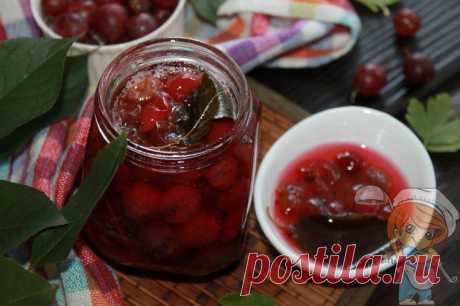 Царское варенье из крыжовника на зиму: простой рецепт как сварить варенье с листьями Варенье из крыжовника с вишневыми листьями именуют царским. Рецепт варенья простой, но получается очень вкусно. Такое варенье можно заготовить на зиму