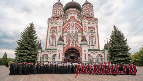 Украинская православная церковь При клиниках на Девичьем поле.