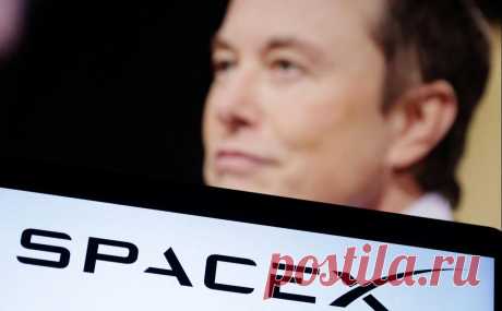 Глава Минцифры Украины заявил, что «на коленях» просил у Маска Starlink. SpaceX к настоящему моменту передала Украине около 24 тыс. терминалов Starlink. Глава Минцифры Украины вспомнил, как «на коленях умолял» главу SpaceX Илона Маска начать работать в стране