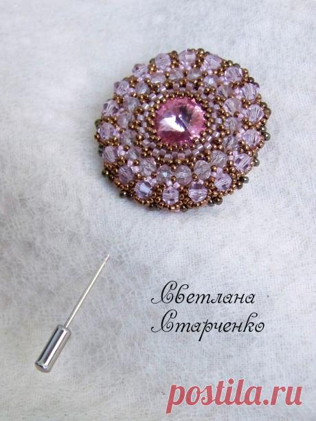 Брошь &quot;Розовые мечты&quot; | biser.info - всё о бисере и бисерном творчестве