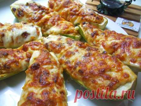 Лодочки из кабачков с мясом и сыром - Простые рецепты Овкусе.ру